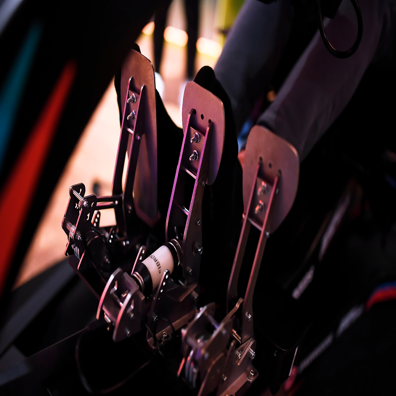 Let_Room_SimRacing069